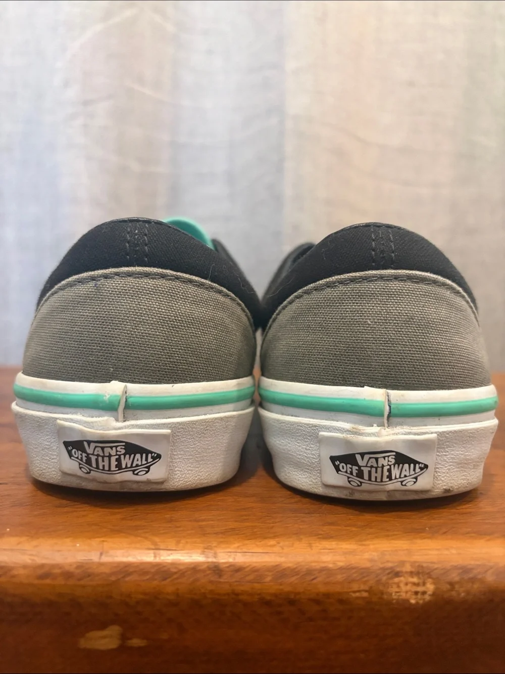 Classic Vans Gray/Black/Teal Low-Top Canvas Sneakers Men’s 4.5 Women’s 6